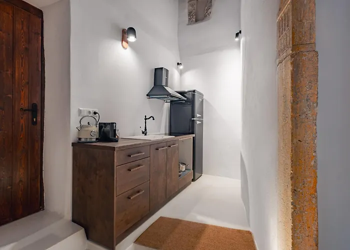 Katharsis - 15Th C Venetian Palace - Naxos Old Town IV Apartament